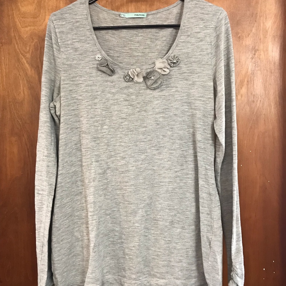 Long sleeved top
